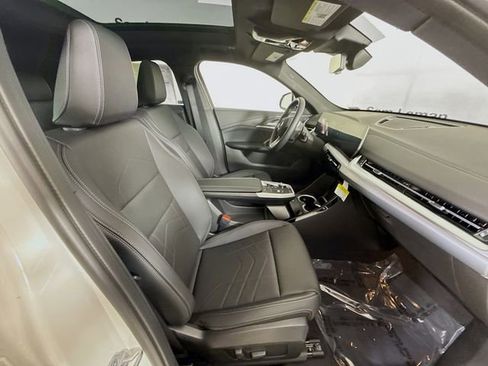New 2025 BMW X2 xDrive28i w/ Convenience Package image 28