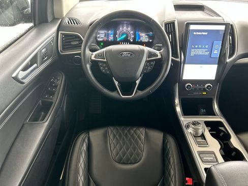 Used 2024 Ford Edge Titanium AWD/4WD image 35