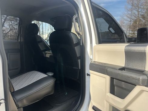 Used 2019 Ford F250 XL w/ Power Equipment Group image 12