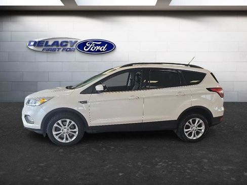 Used 2018 Ford Escape SEL AWD/4WD image 3