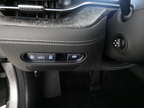 Certified 2025 Genesis G90 3.5T image 26