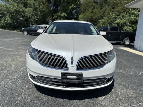 Used 2013 Lincoln MKS AWD image 3