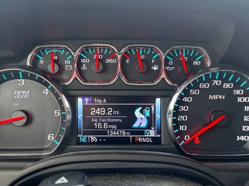 Used 2017 GMC Yukon SLE w/ Convenience Package AWD/4WD image 28