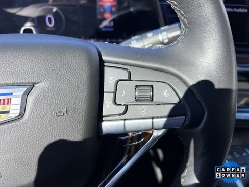 Used 2024 Cadillac Escalade Premium Luxury image 23