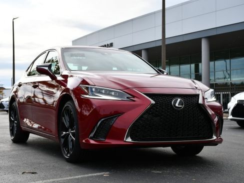 Certified 2025 Lexus ES 300h w/ Premium Package image 32