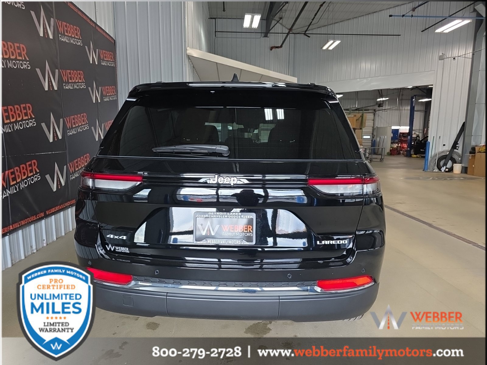 New 2027 Jeep Grand Cherokee Laredo X AWD/4WD image 5