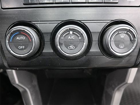 Used 2014 Subaru Forester 2.5i Limited image 21