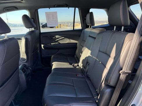 Used 2023 Honda Passport TrailSport image 15