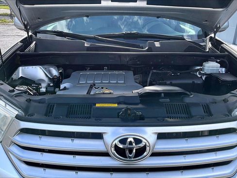 Used 2013 Toyota Highlander Limited image 33