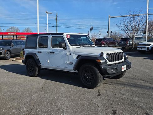 Used 2024 Jeep Wrangler Sport S image 2