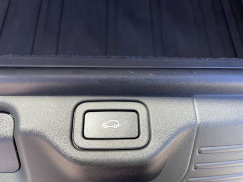 Used 2017 Land Rover Range Rover HSE AWD/4WD image 13
