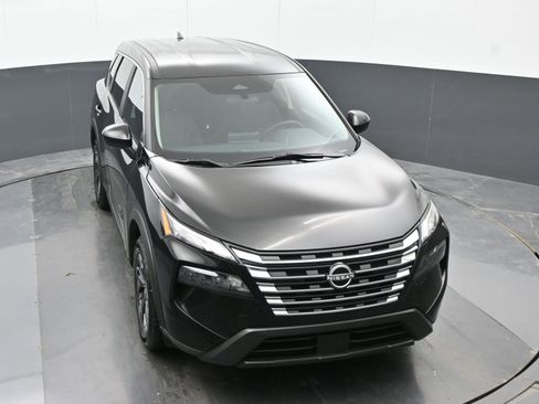 Used 2024 Nissan Rogue SV image 29