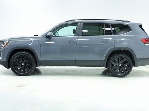 New 2026 Volkswagen Atlas SE FWD image 4