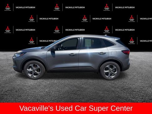 Used 2025 Ford Escape ST-Line FWD image 2