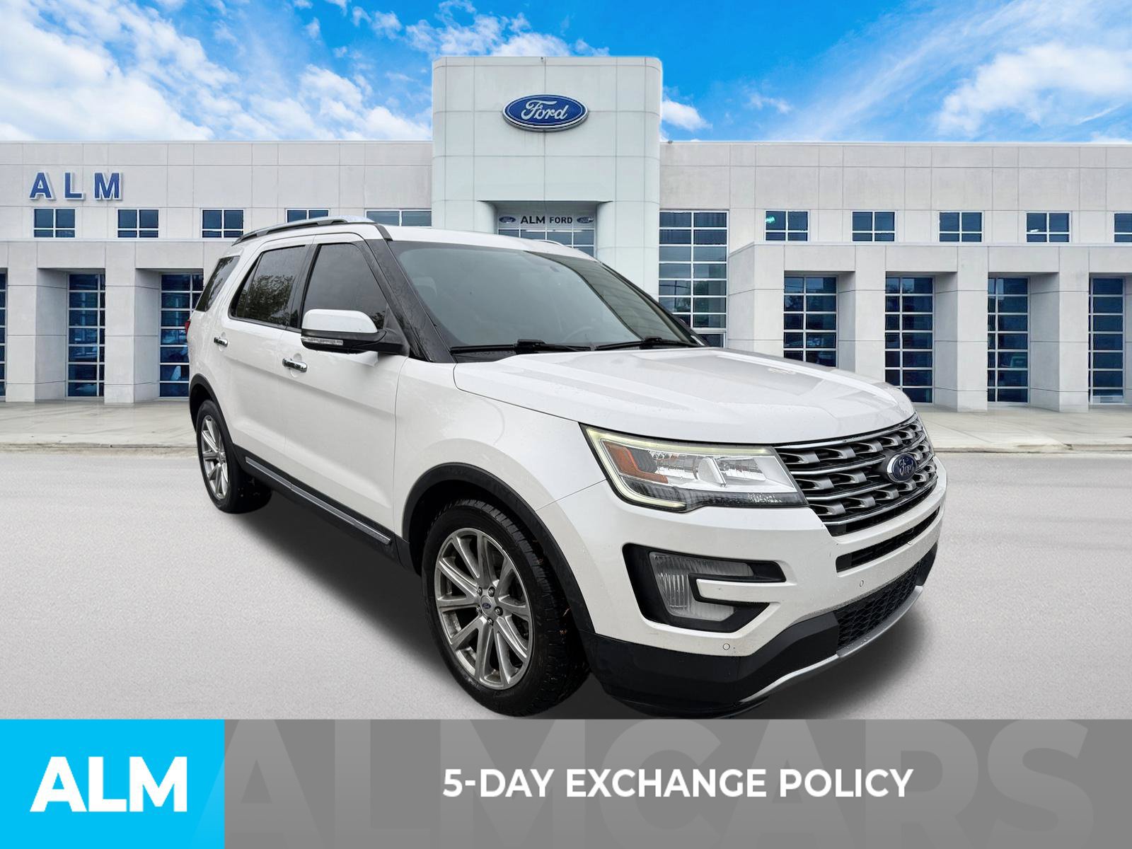 Used 2017 Ford Explorer Limited FWD image 3