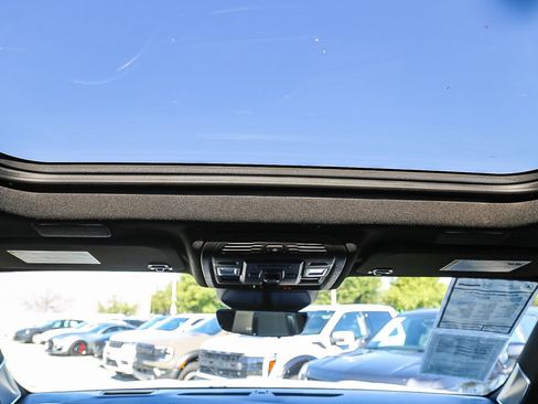 Used 2021 Cadillac Escalade ESV Sport w/ Driver Assist Tech Package AWD/4WD image 14