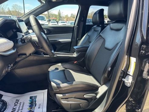 Certified 2023 Jeep Compass Latitude AWD/4WD image 10