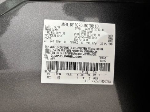 Used 2017 Lincoln MKX Reserve w/ Luxury Package image 27