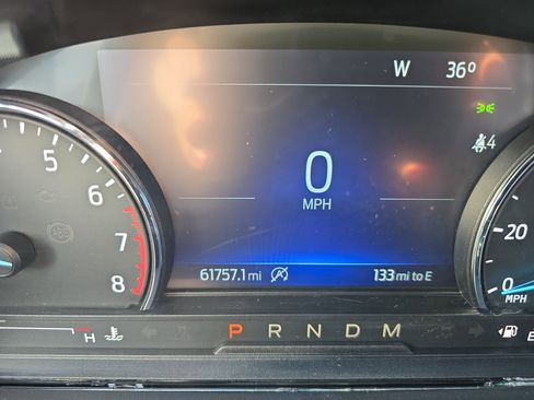 Used 2021 Ford Explorer XLT w/ Equipment Group 202A image 25