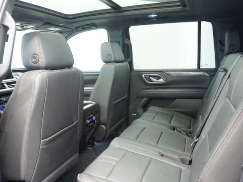 Used 2022 Chevrolet Suburban RST image 21