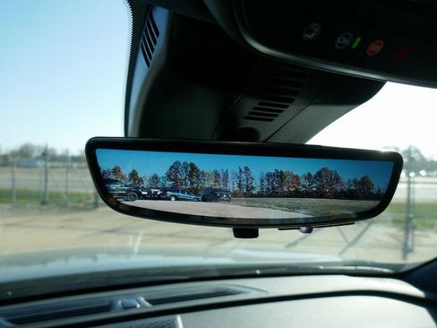 New 2026 Chevrolet Traverse RS image 18