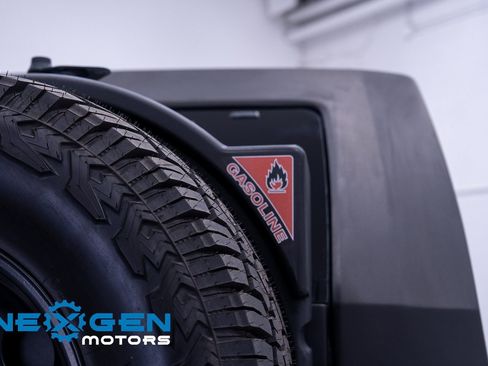 Used 2011 Jeep Wrangler Unlimited Rubicon image 38