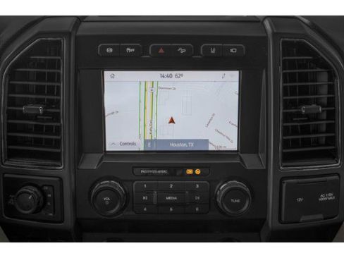 Used 2021 Ford F250 XLT w/ FX4 Off-Road Package AWD/4WD image 18