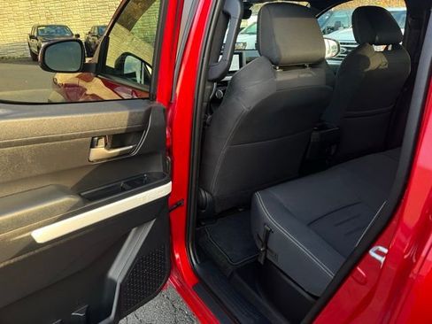 Used 2024 Toyota Tacoma TRD Off-Road image 23