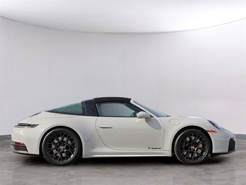 Certified 2026 Porsche 911 Targa 4 GTS image 9
