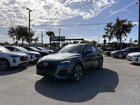 Used 2023 Audi SQ5 Premium Plus w/ Premium Plus Package image 2