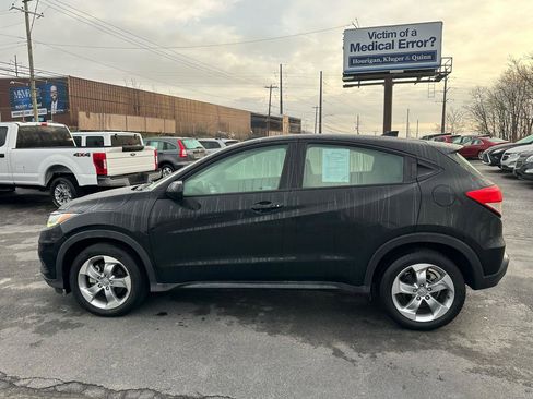 Used 2019 Honda HR-V LX image 6