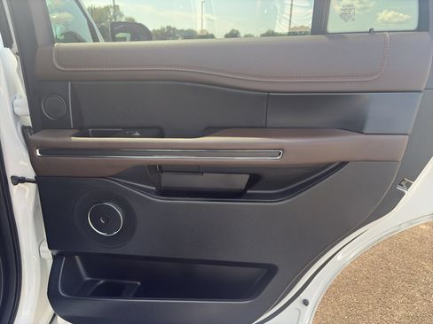 Used 2020 Ford Expedition King Ranch AWD/4WD image 24