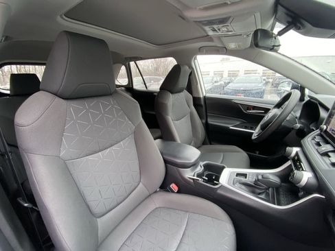 Used 2023 Toyota RAV4 XLE w/ Convenience Package image 24