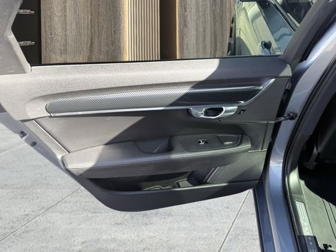 Used 2018 Volvo S90 T5 Momentum w/ Convenience Package image 33