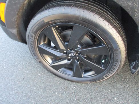 Used 2023 Hyundai Santa Cruz Night image 9