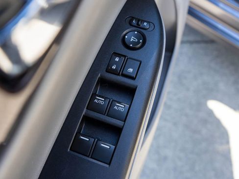 Used 2016 Honda Accord Touring image 18