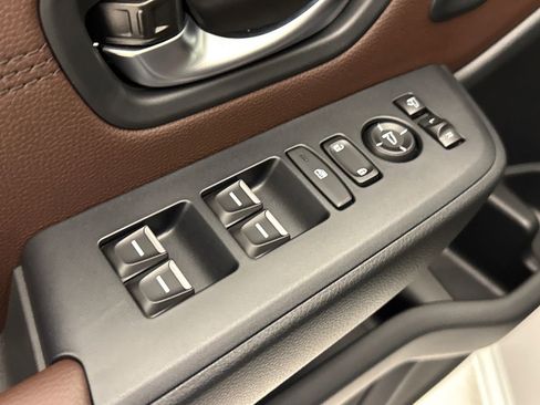 New 2026 Honda Pilot Touring image 21