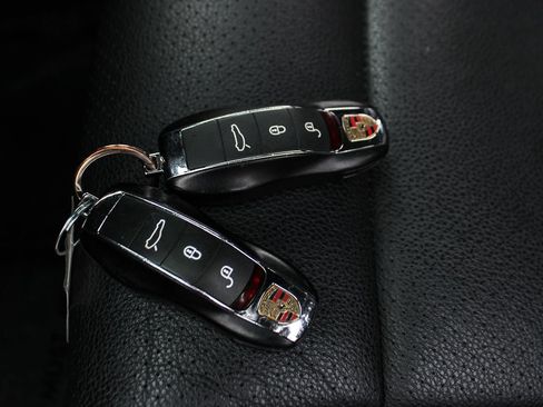 Used 2012 Porsche Panamera image 36