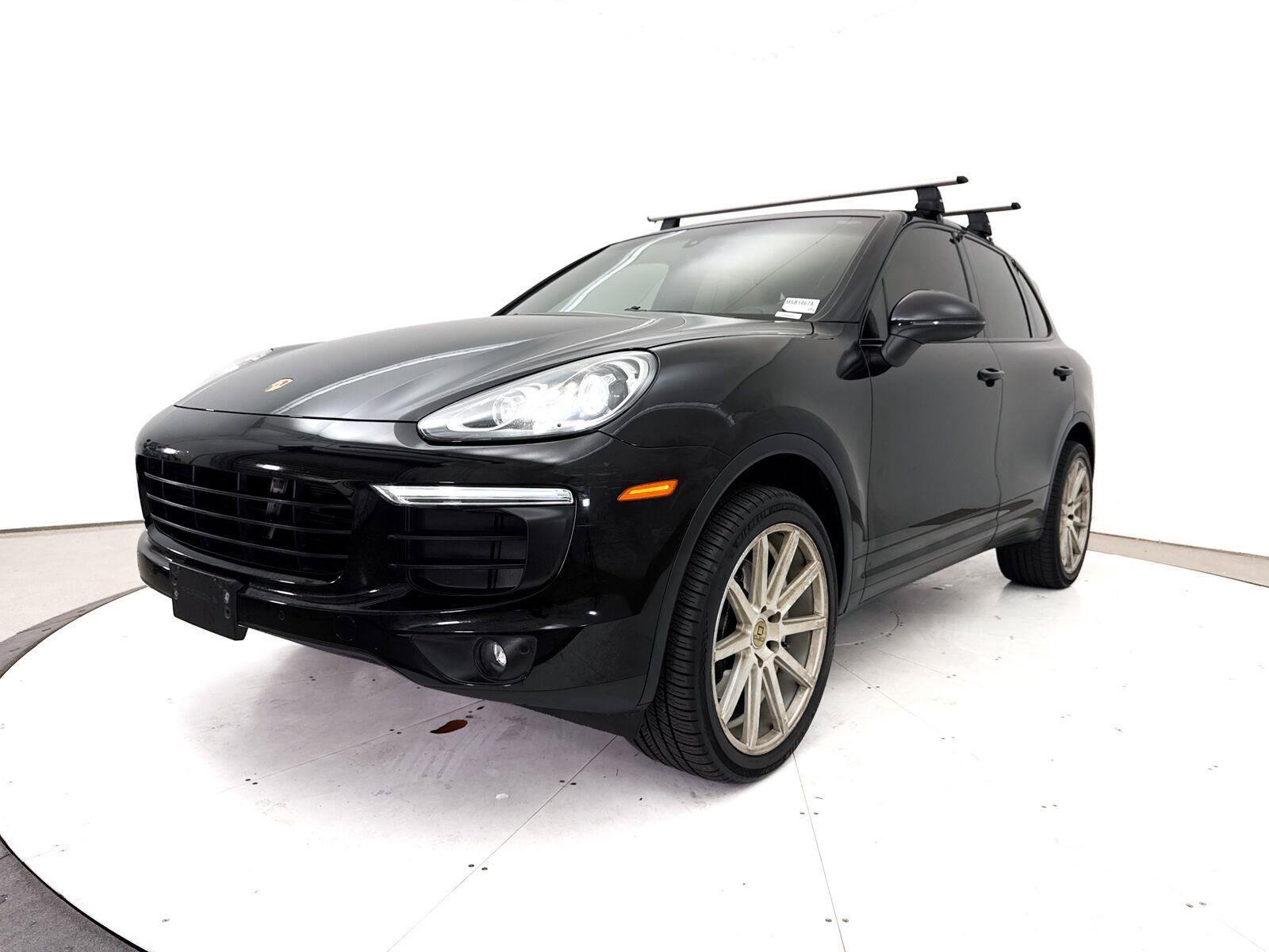 Used 2016 Porsche Cayenne AWD/4WD image 3