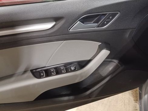 Used 2018 Audi A3 2.0T Premium image 5