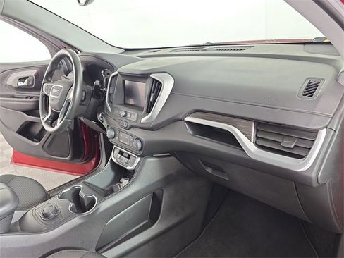 Used 2023 GMC Terrain SLE image 19