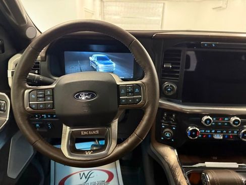 Used 2025 Ford F150 King Ranch w/ FX4 Off-Road Package image 17