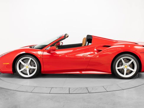 Certified 2019 Ferrari 488 Spider RWD image 5