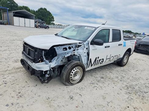 Used 2025 Ford Maverick XL w/ Equipment Group 102A AWD/4WD image 2
