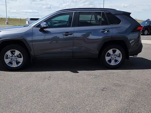 Used 2023 Toyota RAV4 XLE AWD/4WD image 2