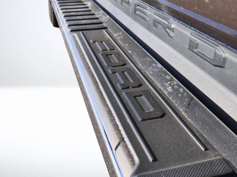 Used 2021 Ford F250 Lariat w/ Chrome Package image 19