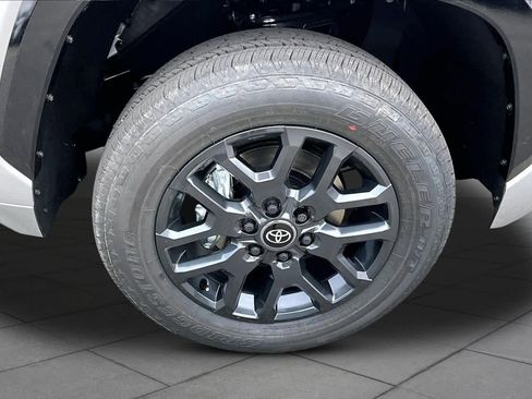 New 2026 Toyota Tundra Platinum AWD/4WD image 12