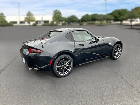 Used 2019 MAZDA MX-5 Miata RF Grand Touring image 6