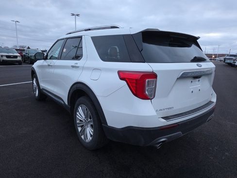 Used 2022 Ford Explorer Limited image 7
