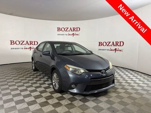 Used 2015 Toyota Corolla LE FWD image 1